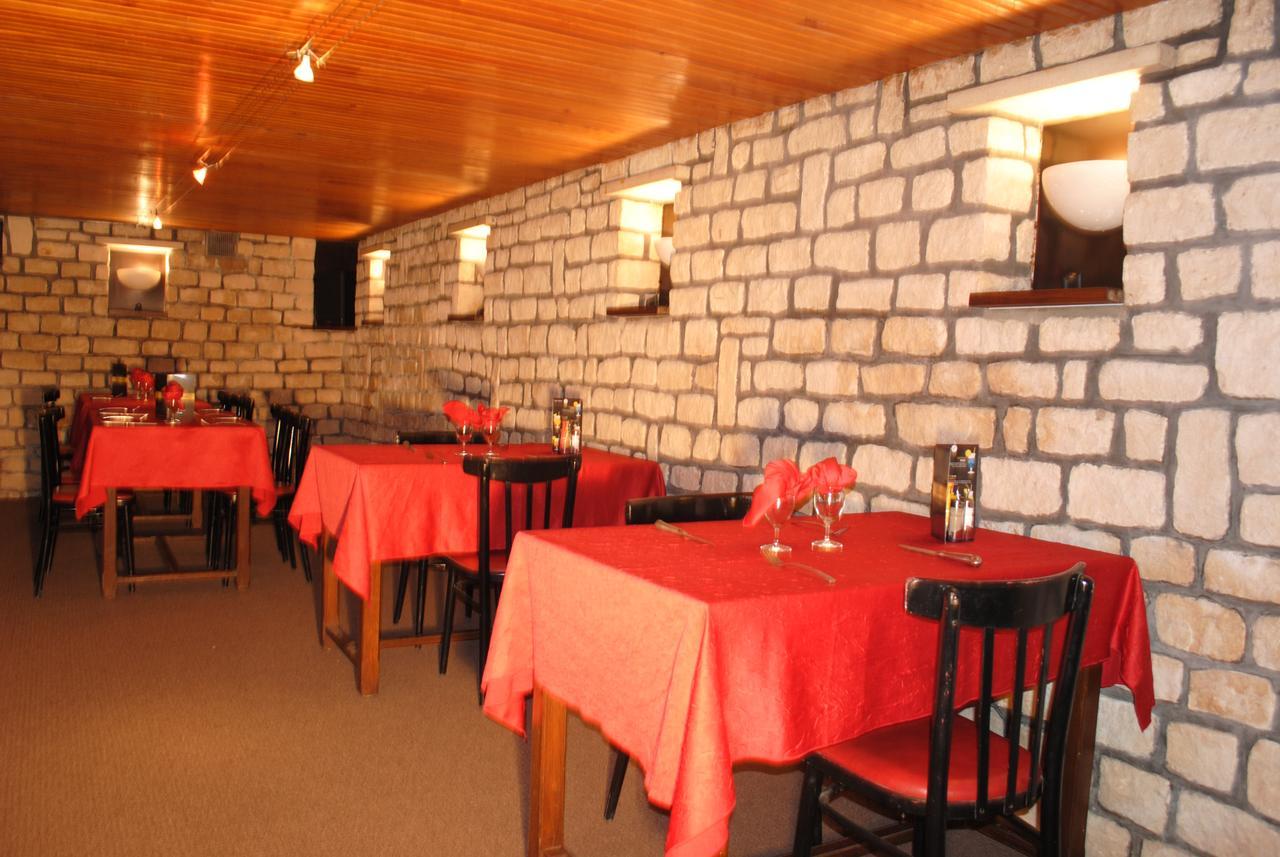 Taverne De La Paix La Ferte-Mace المظهر الخارجي الصورة
